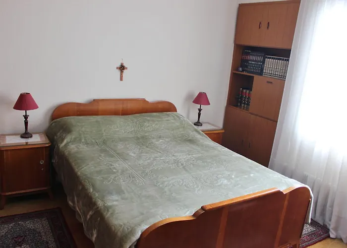 Naoussa * Naousa (Imathia)